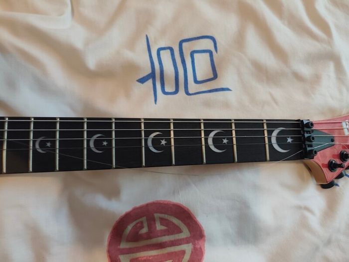 Kirk Hammett electric guitar"ouija" copy