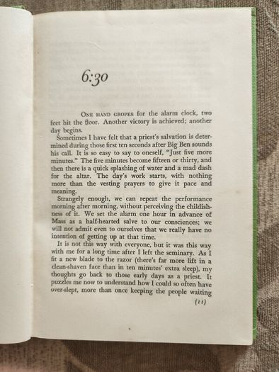 Vessel Of Clay. By Leo Trese. 1957 Hardback In Good Condition. See Photos For Same.