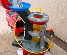 paw patrol tower free to a good home