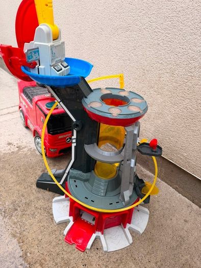 paw patrol tower free to a good home