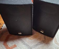 speakers