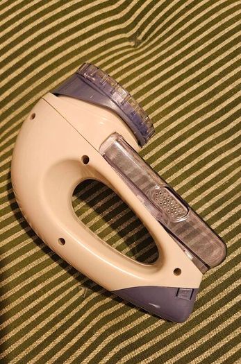 Fabric shaver