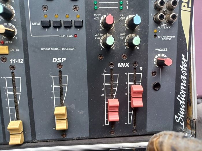 amplifiers