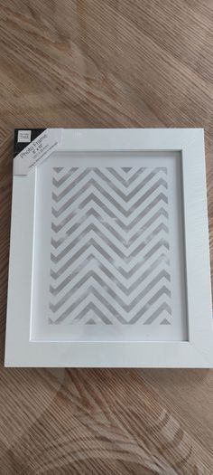 8" x 10"     20 Photo Frames White