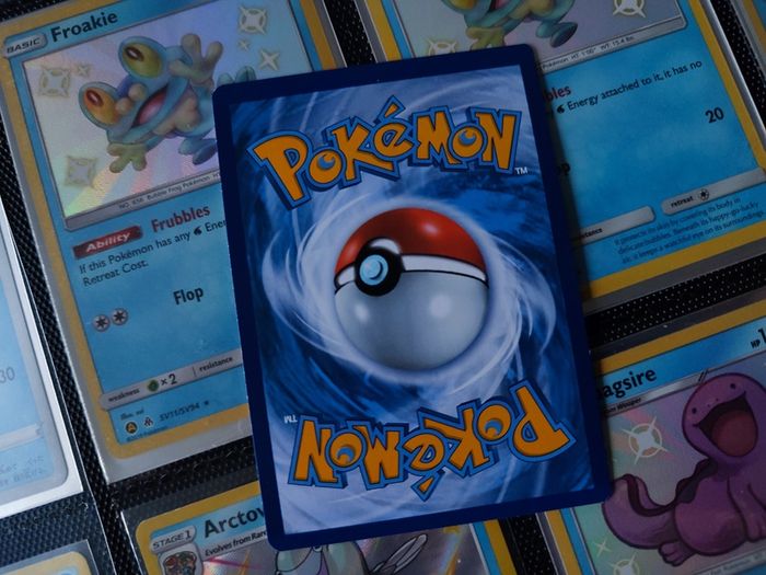 Tangela ! Holo Rare ! from Generations Set ! 20 years Anniversary Stamp ! 2016 ! Pokemon Card !