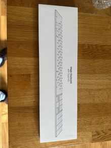 Apple Magic Keyboard with Touch ID for Mac models with Apple silicon (USBC) International English