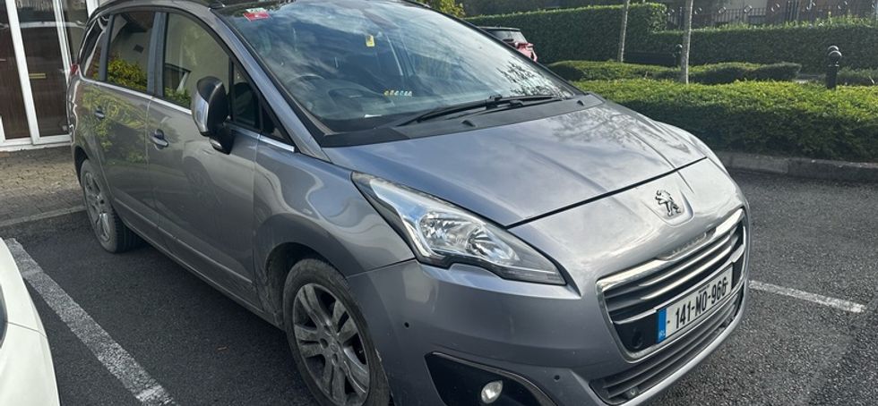 2014 Peugeot 5008