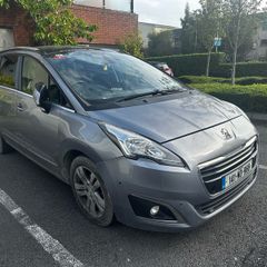 2014 Peugeot 5008