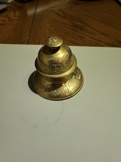 Prayer bell claw type