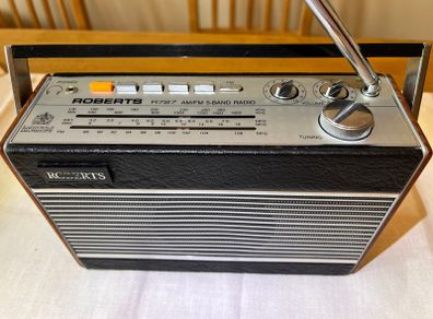 Radio Roberts R727