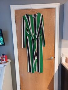 Zara Dress With  Self Tie Front Belt.  S.14.  New.