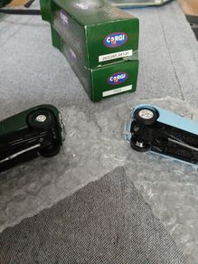 Corgi Triumph Jaguar 1:43