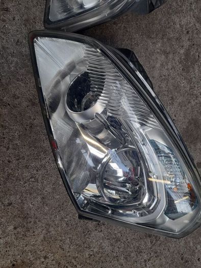 qashqai headlights