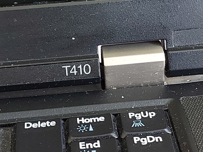 Lenovo Thinkpad T410, Intel Core i5 CPU M 520, 2.4GHz, Windows 10, 4GB Ram, 160GB HDD, Microsoft Edge, Chrome and VLC