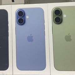 iPhone 17,256GB (IRISH STOCK) ALL COLOURS AVAILABLE Brand New Sealed Unlocked 1 year Apple Warranty Free Screen Protector and Phone Cover RECEIPT