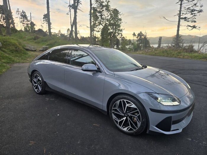 Hyundai IONIQ 6 Premium 2024 - VRT is 0 Euros