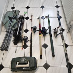 Fishing rods set of 4 reels, chair and box