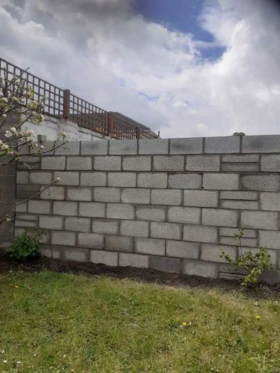 Experienced bricklayer