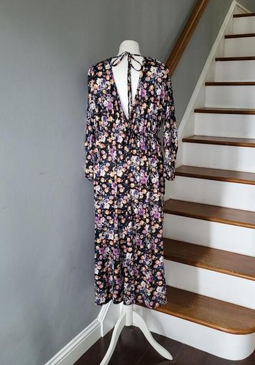 CurveWow floral dress, Size 16, BNWT