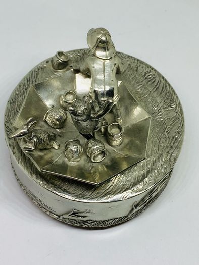 ROYAL SELANGOR Winnie the Pooh Disney Music Box