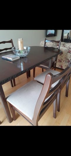 Mahogony Dining table & chairs