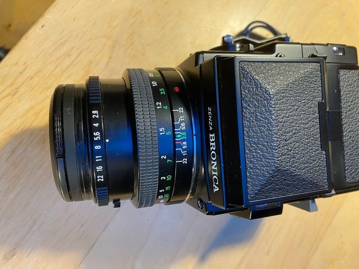 Bronica etrsi medium format camera