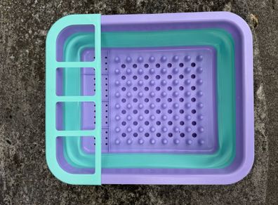 Dish drainer