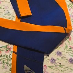 kids wet suit