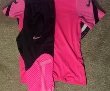 Nike 2 Piece Large Set