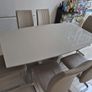 Extendable dining table set Image 8