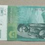 Serbia 20 Dinara 2011 Banknote Image 2