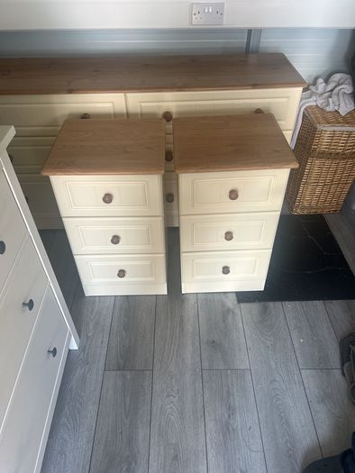 Cream and Pine chest and matching lockers.