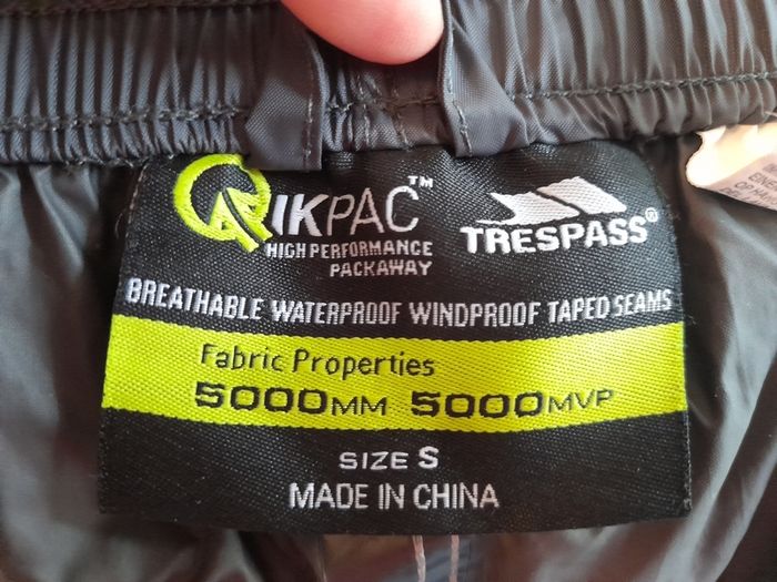Tresspass Quickpac rain trousers Size S
