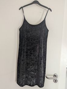 Small black dress by Victoria' secret