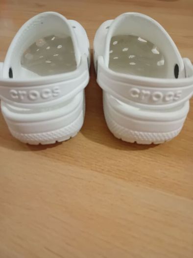 Crocs Size C9