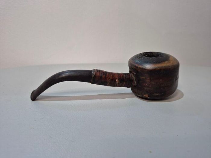 Vintage Estate Pipe Collection with Solid Wood Display Rack