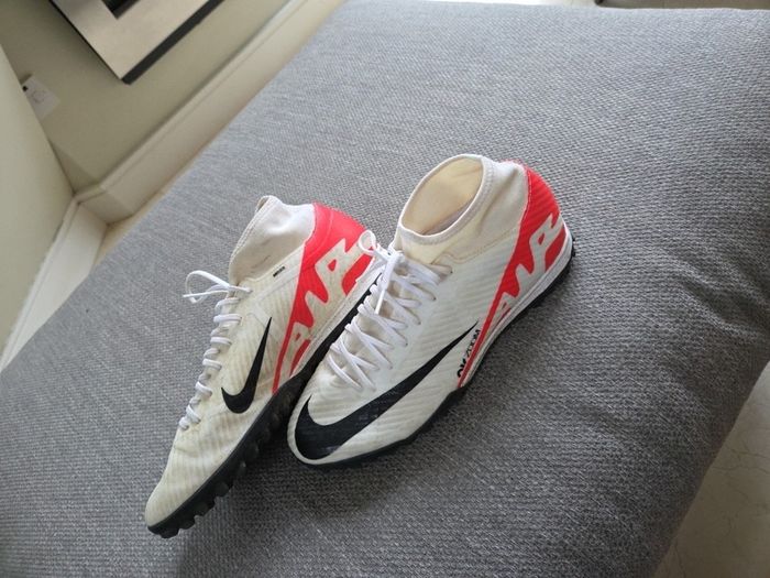 Nike skin air zoom football boots uk9