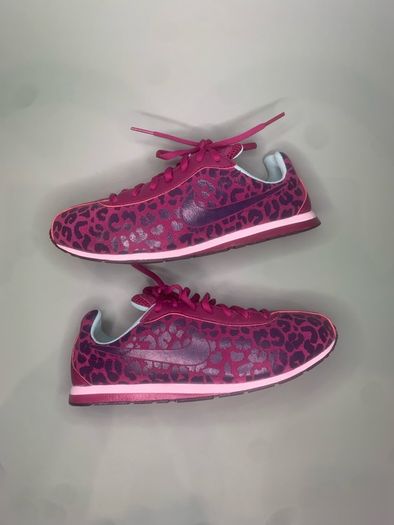 Get Premium leather Nike's