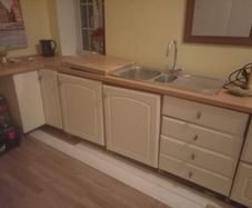 Full kitchen