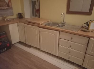 Full kitchen