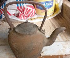 Old Kettle