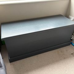 Blanket box