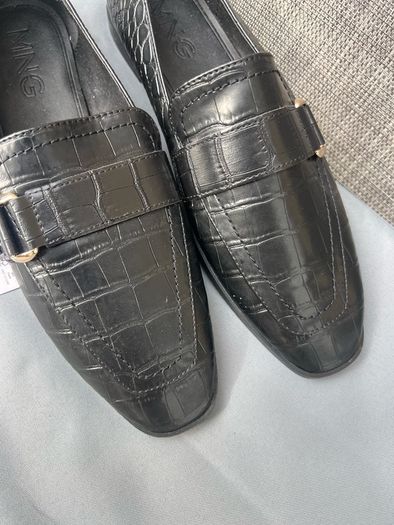 Ladies BNWT mango shoes size 5