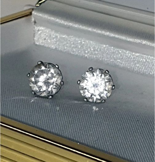 Hallmarked Silver Vintage Solitaire Earrings