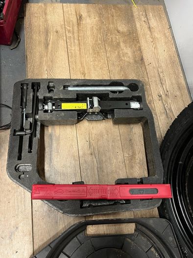Audi A5 8t 2009 Spare Wheel Tool Storage Box Space Saver