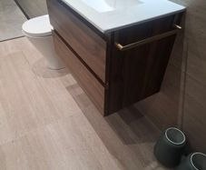 Incline 1000 Walnut unit and basin
