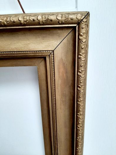 Antique gilt picture frame
