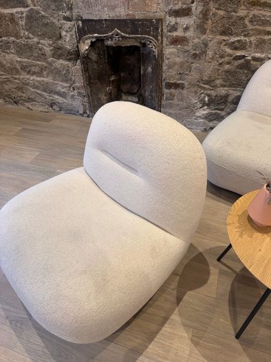 swivel chair