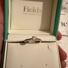 18ct White Gold Diamond Ring (0.43ct)  Size N  E