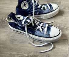 Converse Hi Tops - UK 4